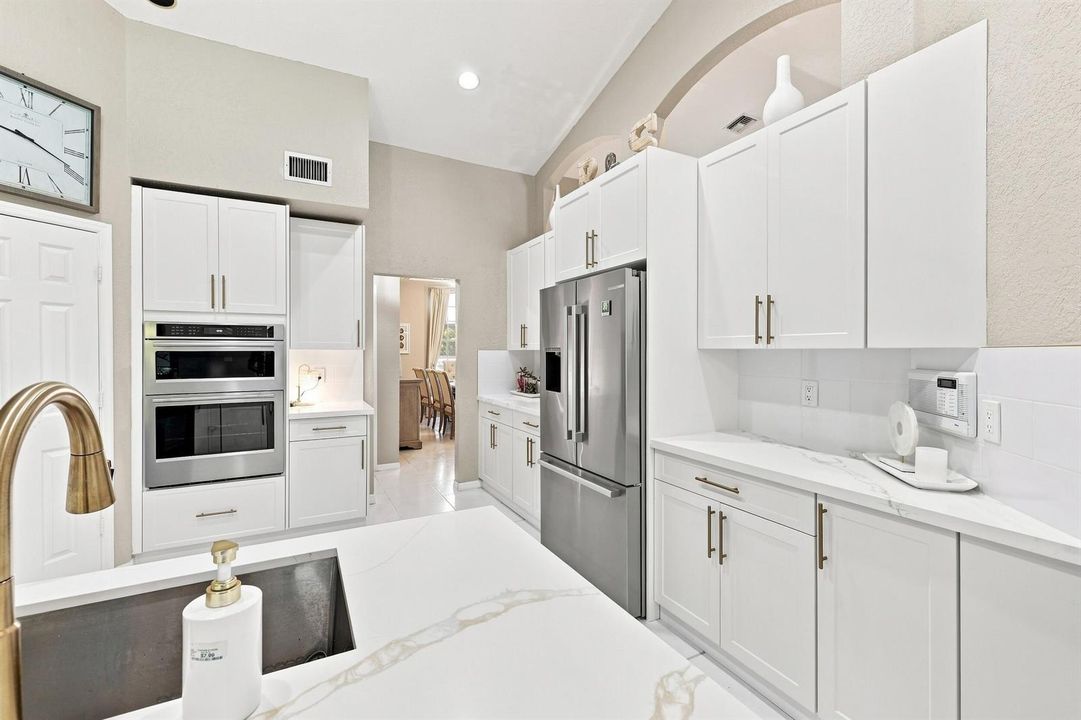 20_20369_hacienda_ct_boca_raton_fl_33498
