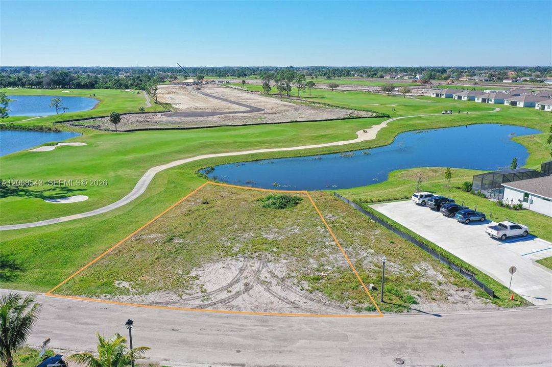 На продажу: $99,500 (0.30 acres)