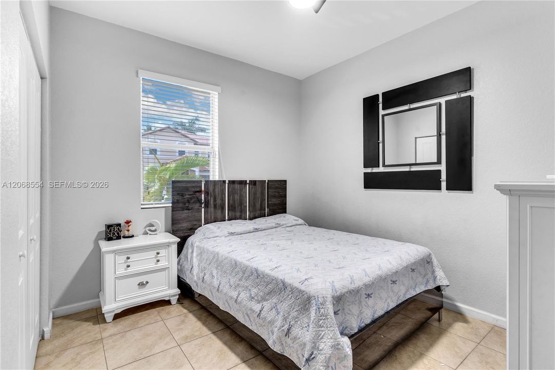For Sale: $570,000 (3 beds, 2 baths, 1698 Square Feet)