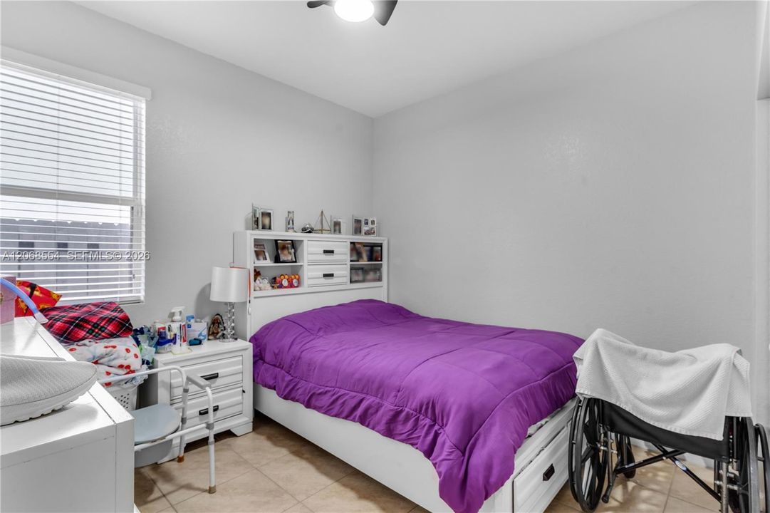 For Sale: $570,000 (3 beds, 2 baths, 1698 Square Feet)