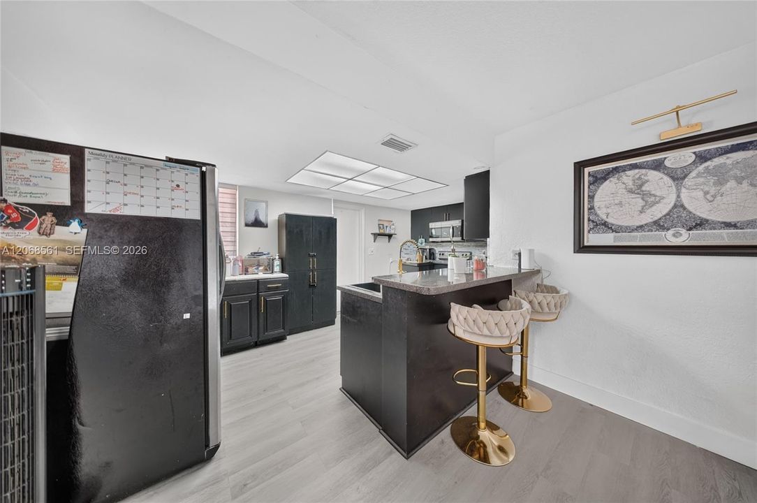 For Sale: $825,000 (3 beds, 2 baths, 2368 Square Feet)