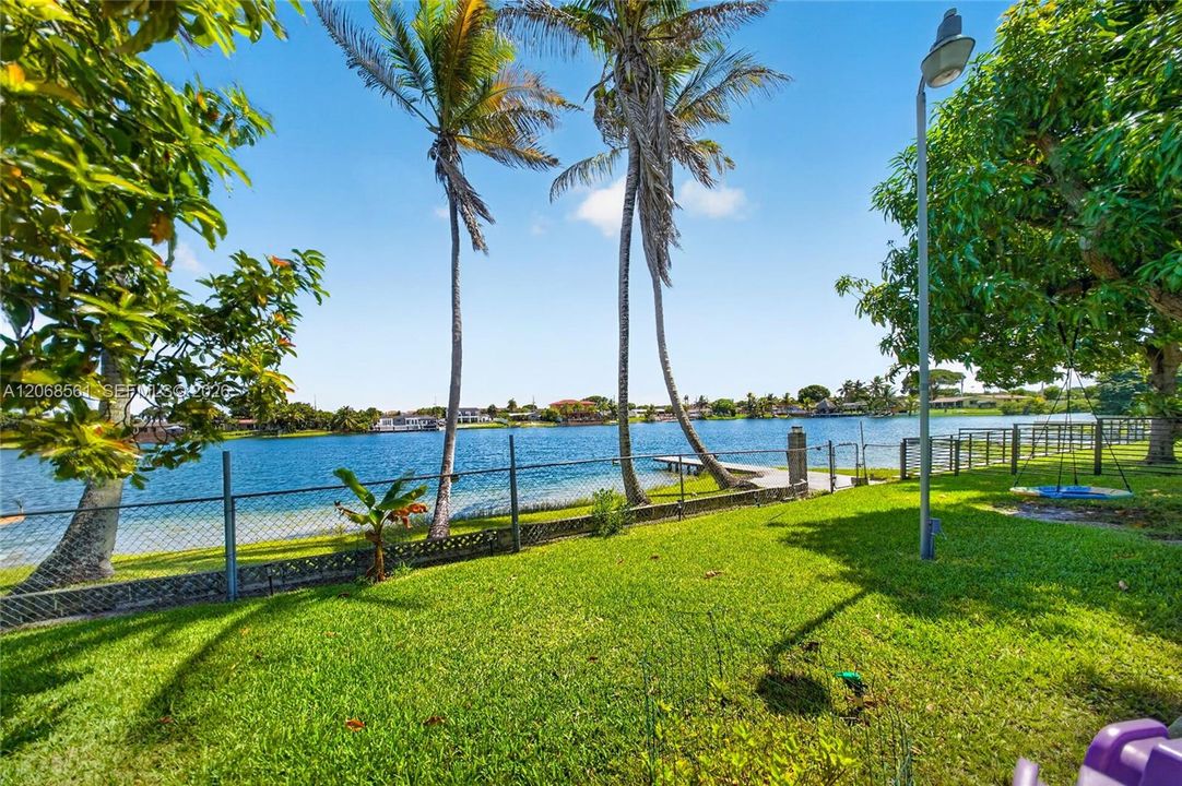 For Sale: $825,000 (3 beds, 2 baths, 2368 Square Feet)