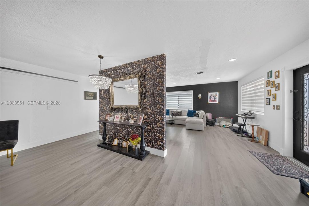 For Sale: $825,000 (3 beds, 2 baths, 2368 Square Feet)
