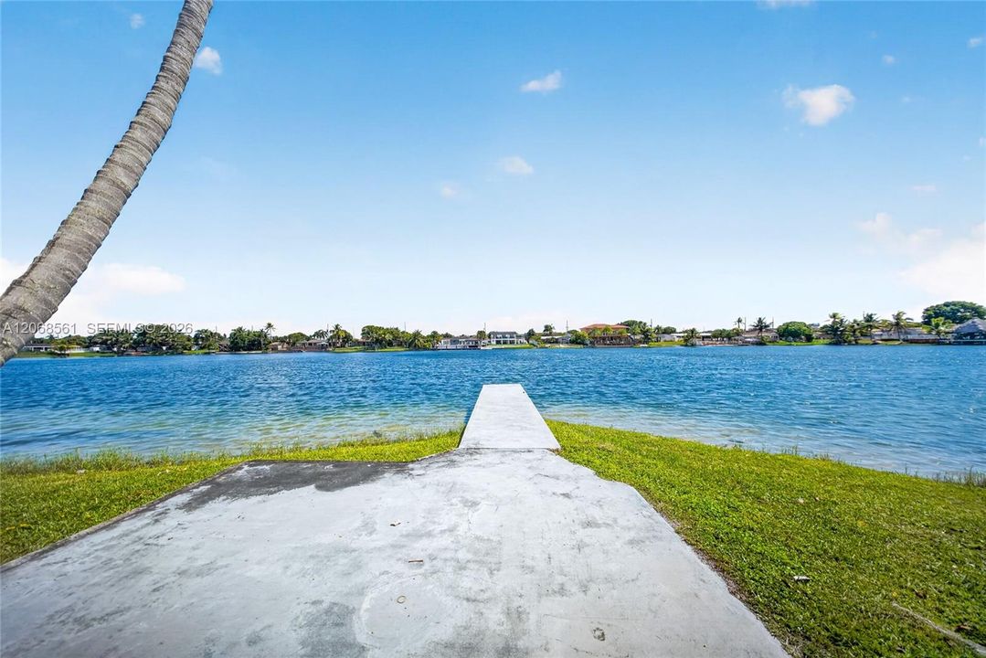 For Sale: $825,000 (3 beds, 2 baths, 2368 Square Feet)