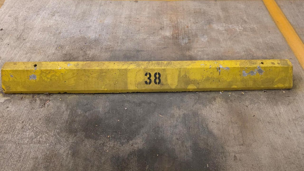 garage space # 38