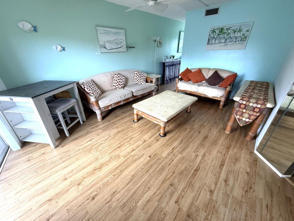 Livingroom2