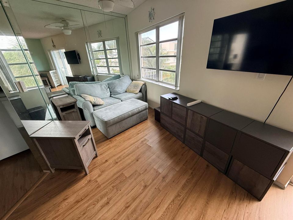 Livingroom1