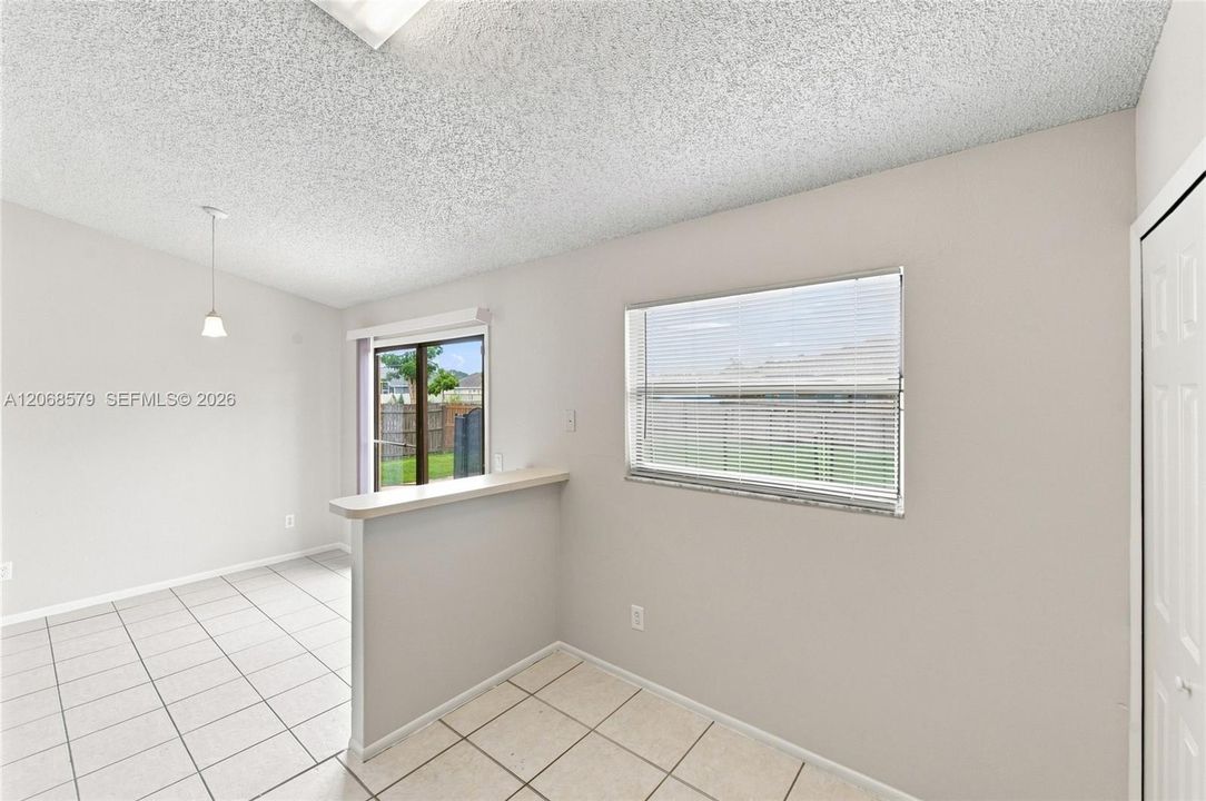 For Sale: $345,000 (3 beds, 2 baths, 1056 Square Feet)