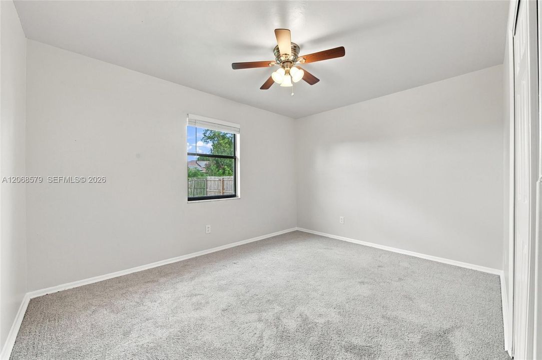 For Sale: $345,000 (3 beds, 2 baths, 1056 Square Feet)