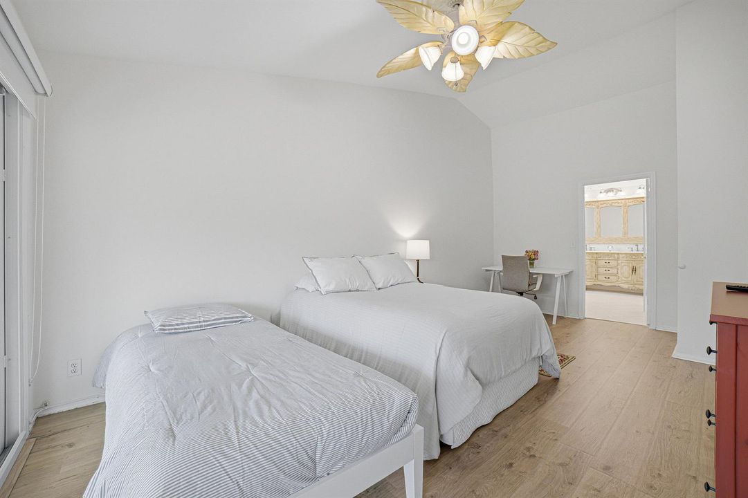 Bedroom1-B