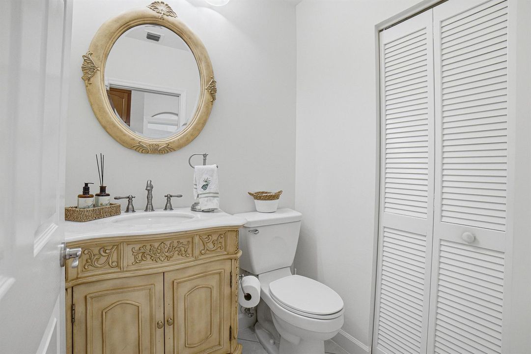 Bathroom2