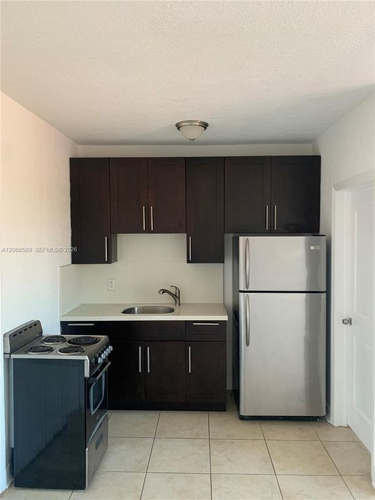 For Rent: $1,300 (0 beds, 1 baths, 250 Square Feet)