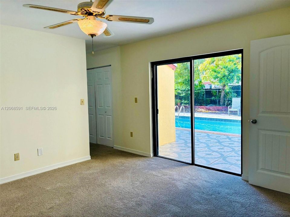 For Sale: $600,000 (3 beds, 2 baths, 1563 Square Feet)