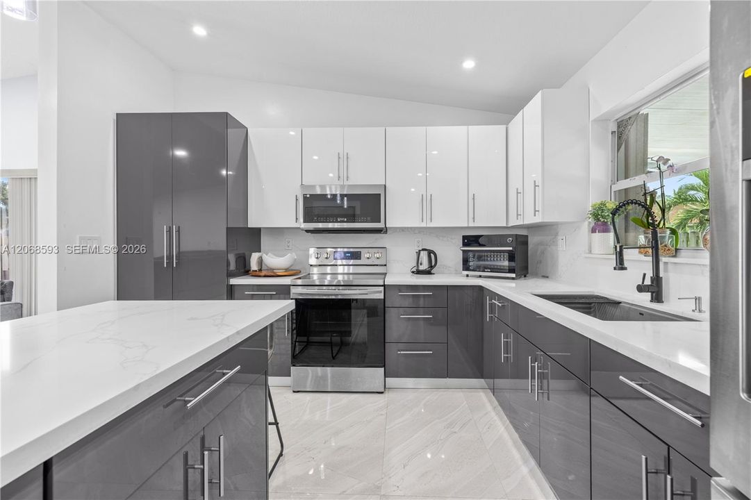 For Sale: $730,000 (4 beds, 2 baths, 2025 Square Feet)