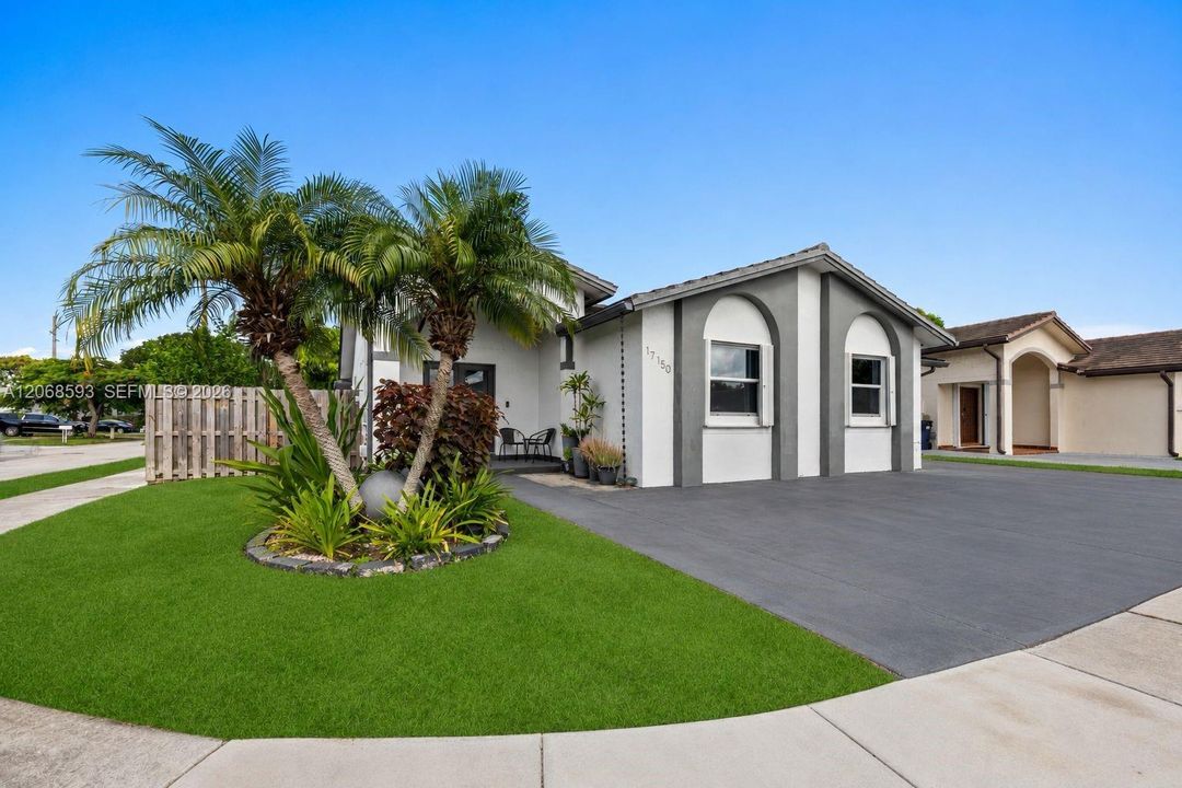 For Sale: $730,000 (4 beds, 2 baths, 2025 Square Feet)