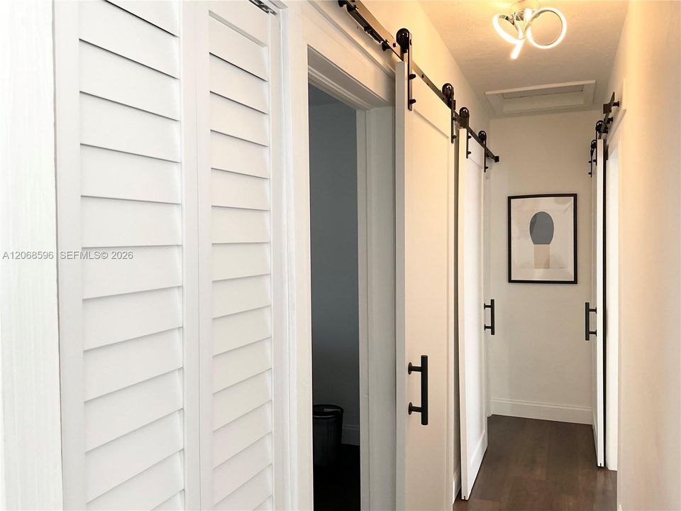 For Sale: $710,000 (3 beds, 2 baths, 1059 Square Feet)