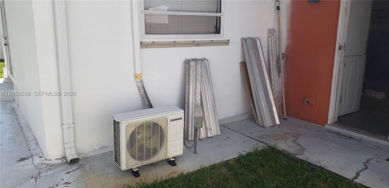 Split A/C Unit
