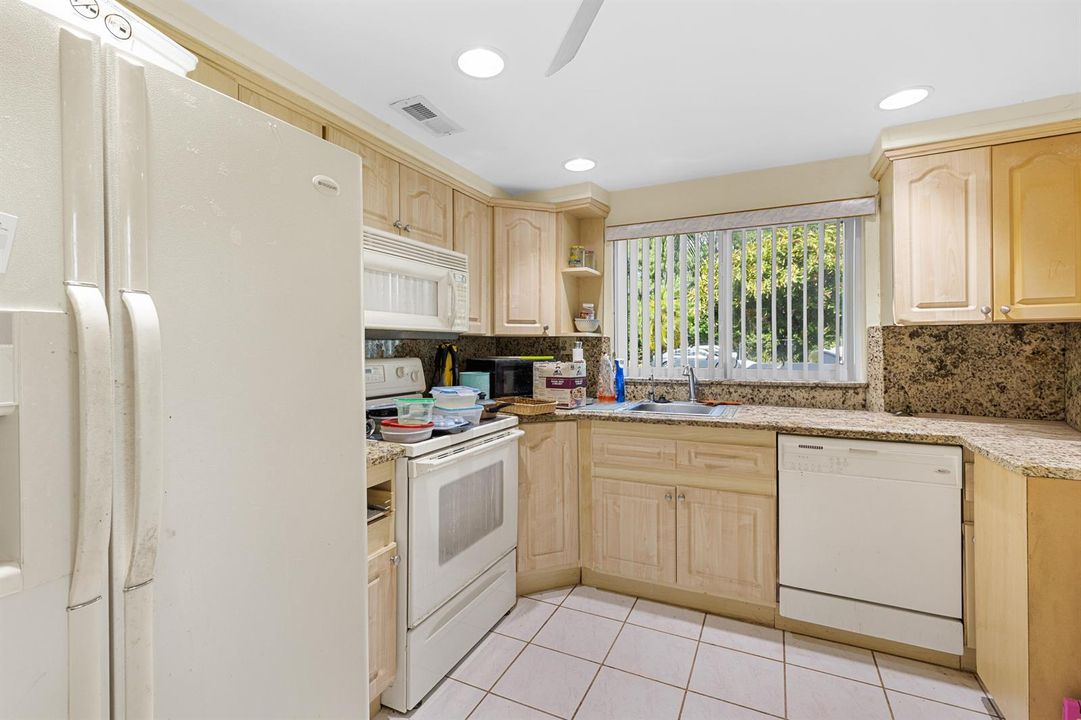 Kitchen 2
