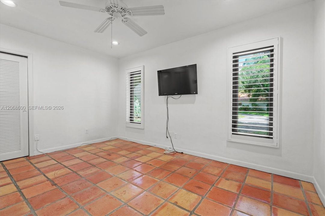 For Sale: $1,800,000 (3 beds, 3 baths, 2423 Square Feet)