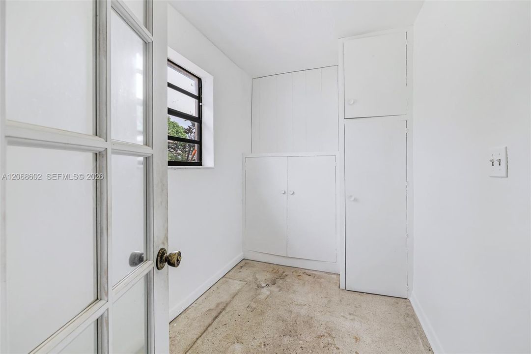 For Sale: $412,000 (3 beds, 2 baths, 1603 Square Feet)