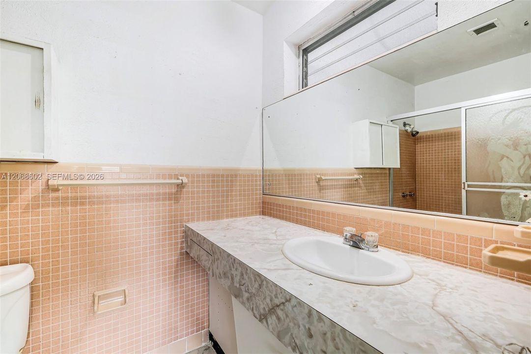 For Sale: $412,000 (3 beds, 2 baths, 1603 Square Feet)