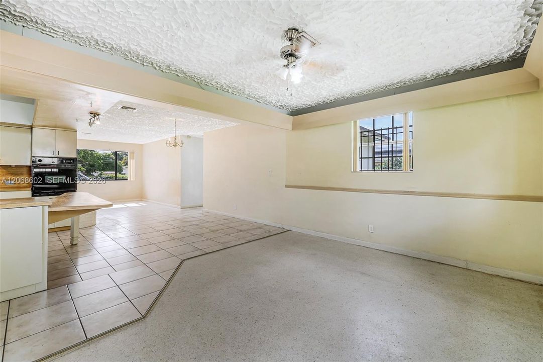 For Sale: $412,000 (3 beds, 2 baths, 1603 Square Feet)
