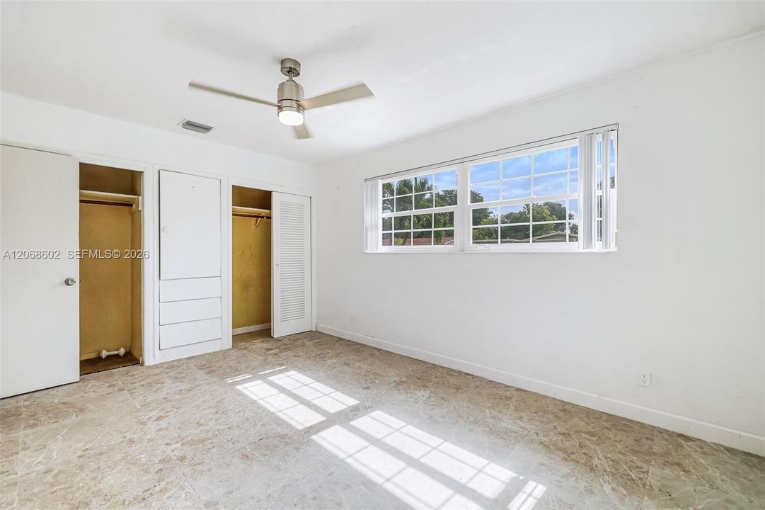 For Sale: $412,000 (3 beds, 2 baths, 1603 Square Feet)
