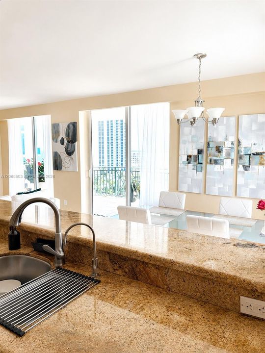 For Rent: $4,900 (3 beds, 2 baths, 1449 Square Feet)