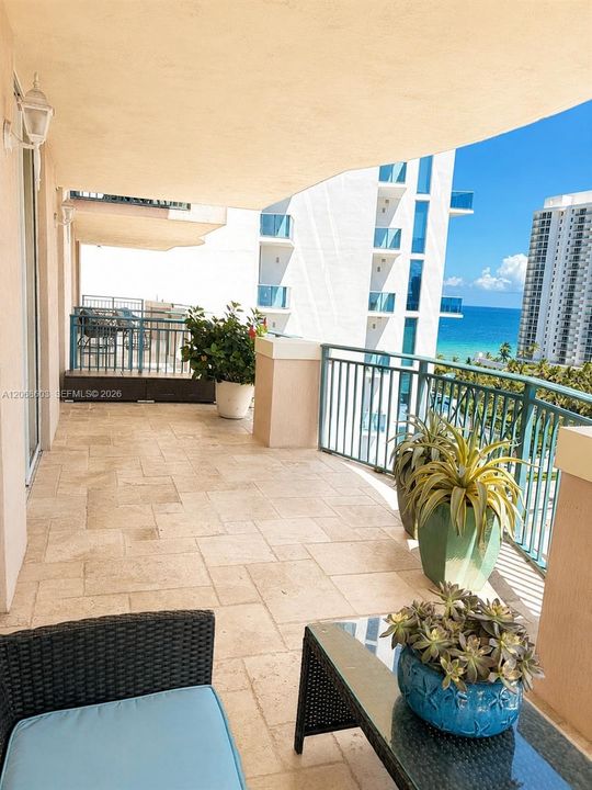 For Rent: $4,900 (3 beds, 2 baths, 1449 Square Feet)