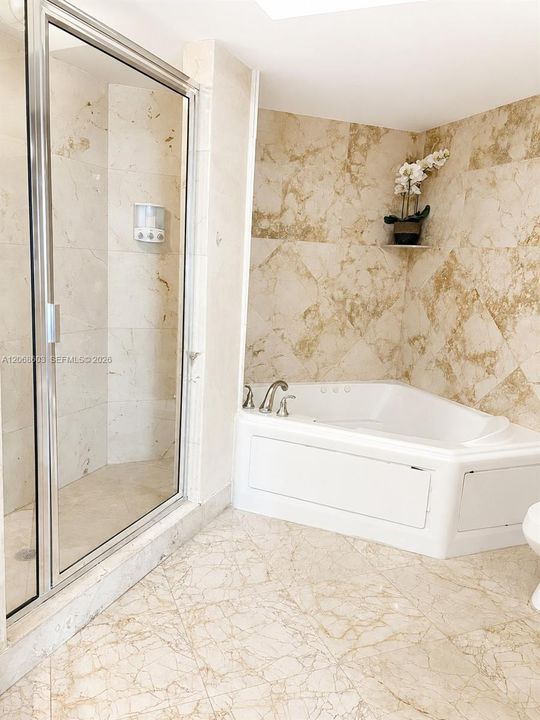 For Rent: $4,900 (3 beds, 2 baths, 1449 Square Feet)