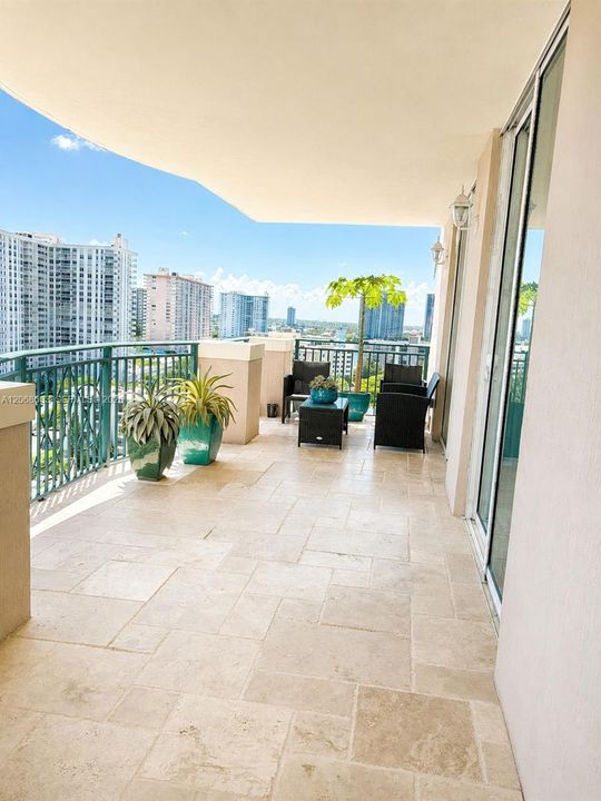For Rent: $4,900 (3 beds, 2 baths, 1449 Square Feet)
