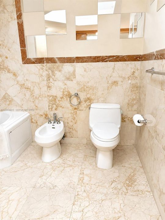 For Rent: $4,900 (3 beds, 2 baths, 1449 Square Feet)