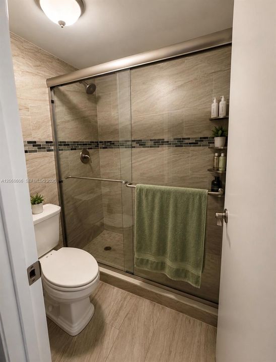 For Sale: $265,000 (2 beds, 2 baths, 1250 Square Feet)