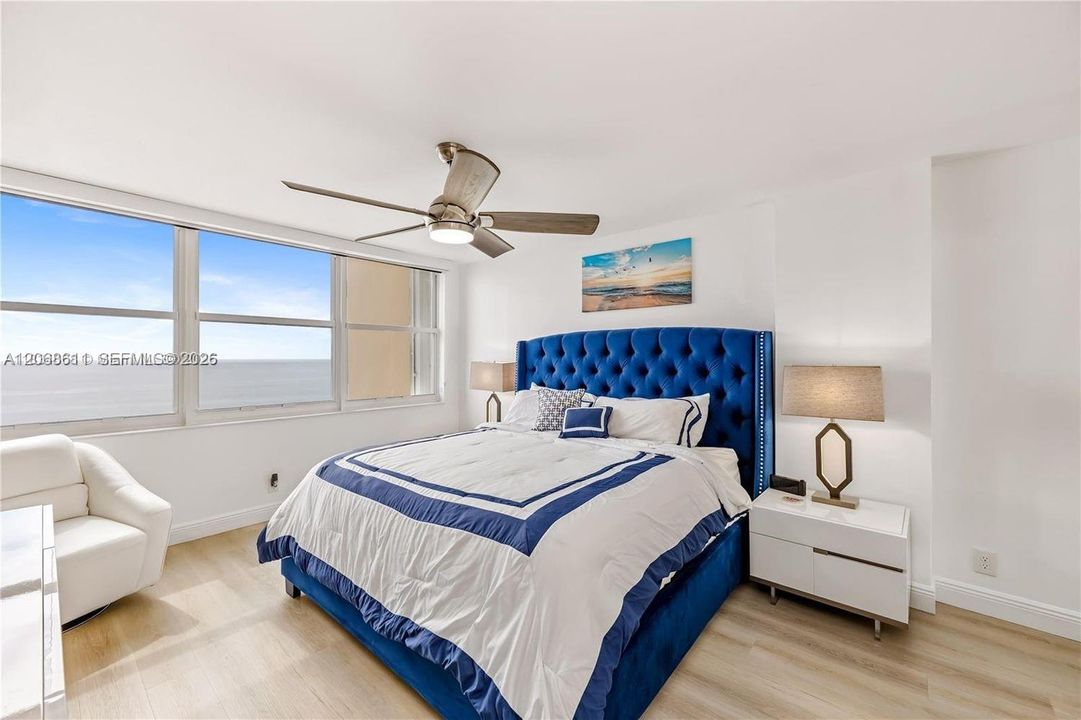 For Sale: $520,000 (1 beds, 2 baths, 980 Square Feet)