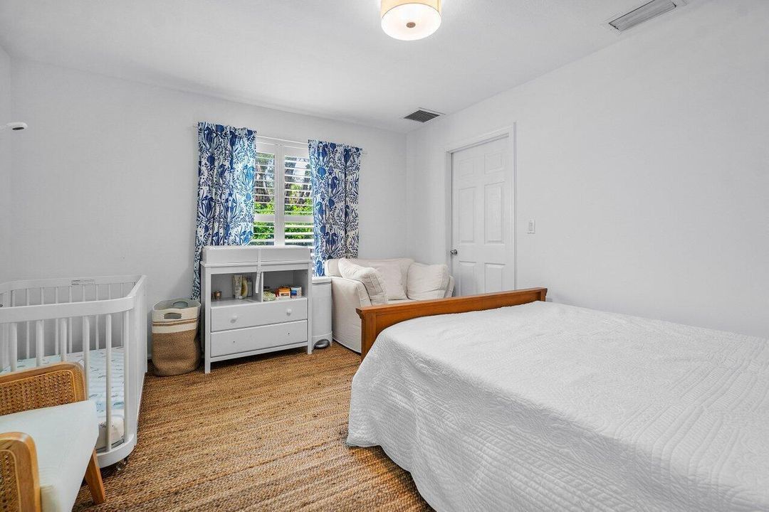 014-125GregoryPlace-WestPalmBeach-FL-334