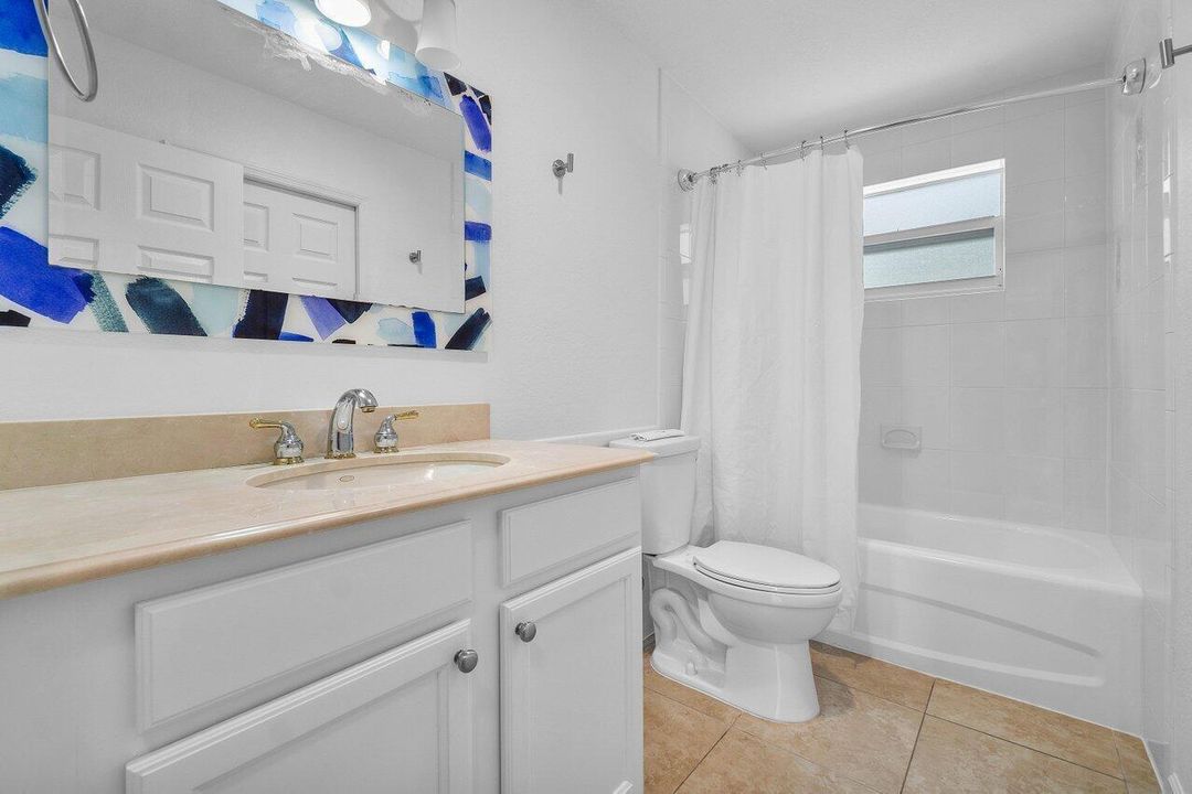 015-125GregoryPlace-WestPalmBeach-FL-334