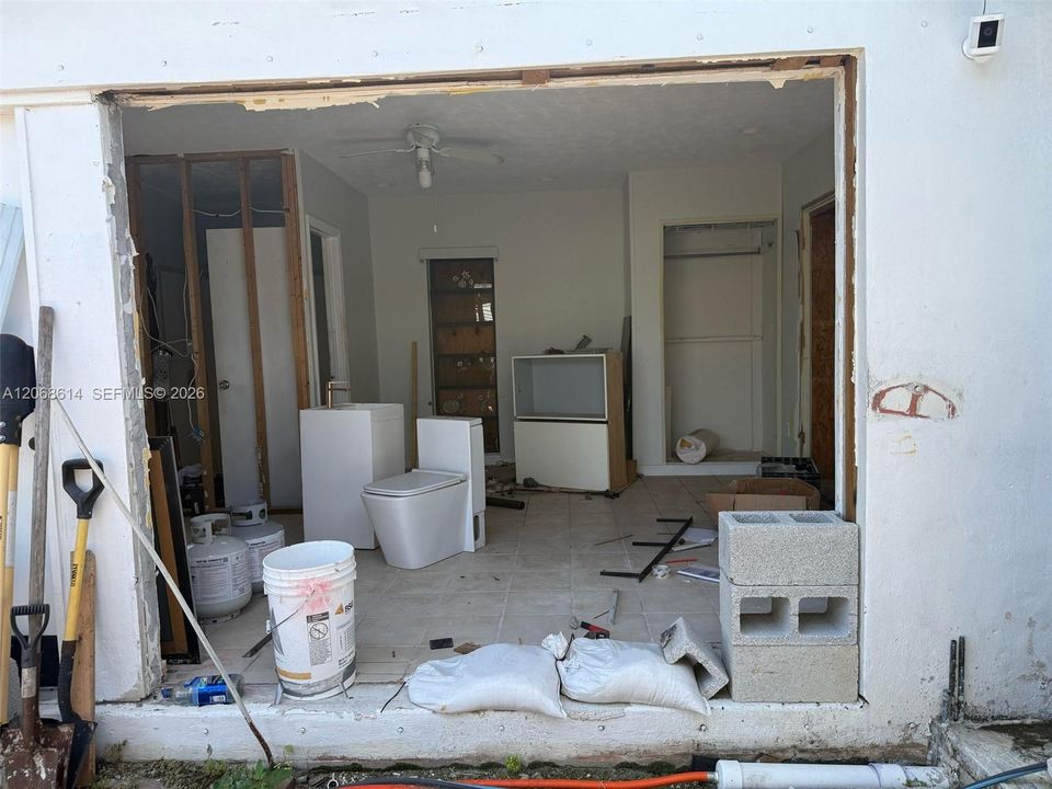 En Venta: $450,000 (3 camas, 2 baños, 1536 Pies cuadrados)