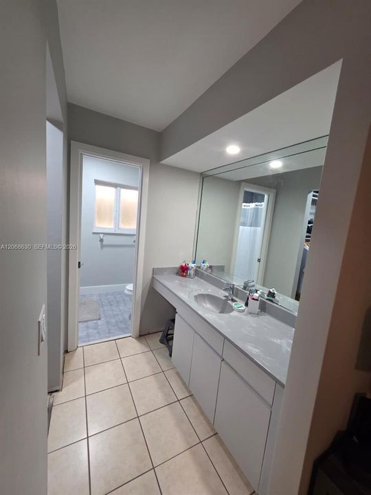 For Sale: $695,000 (3 beds, 2 baths, 1596 Square Feet)