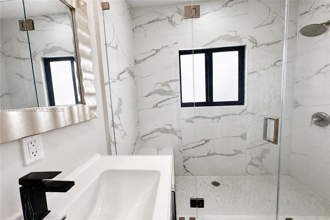 В аренду: $4,500 (3 спален, 2 ванн, 1331 Квадратных фут)