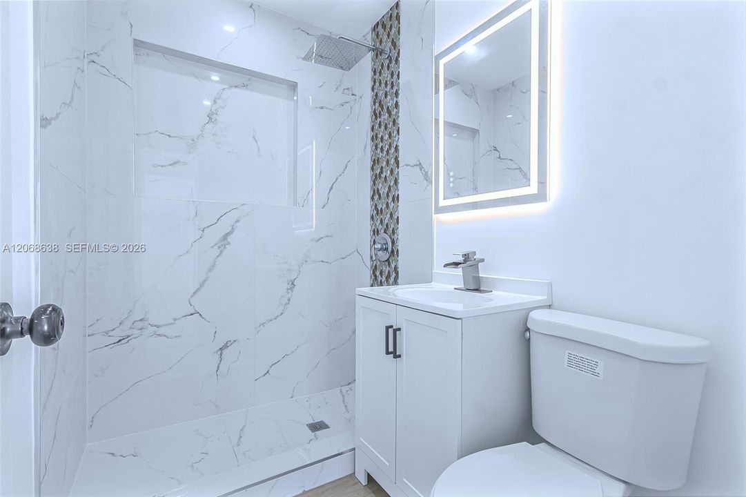 For Sale: $475,000 (3 beds, 2 baths, 960 Square Feet)