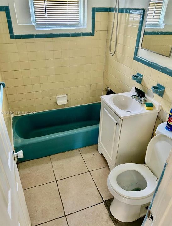 For Rent: $1,475 (1 beds, 1 baths, 1787 Square Feet)