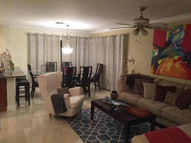w/Dining Room