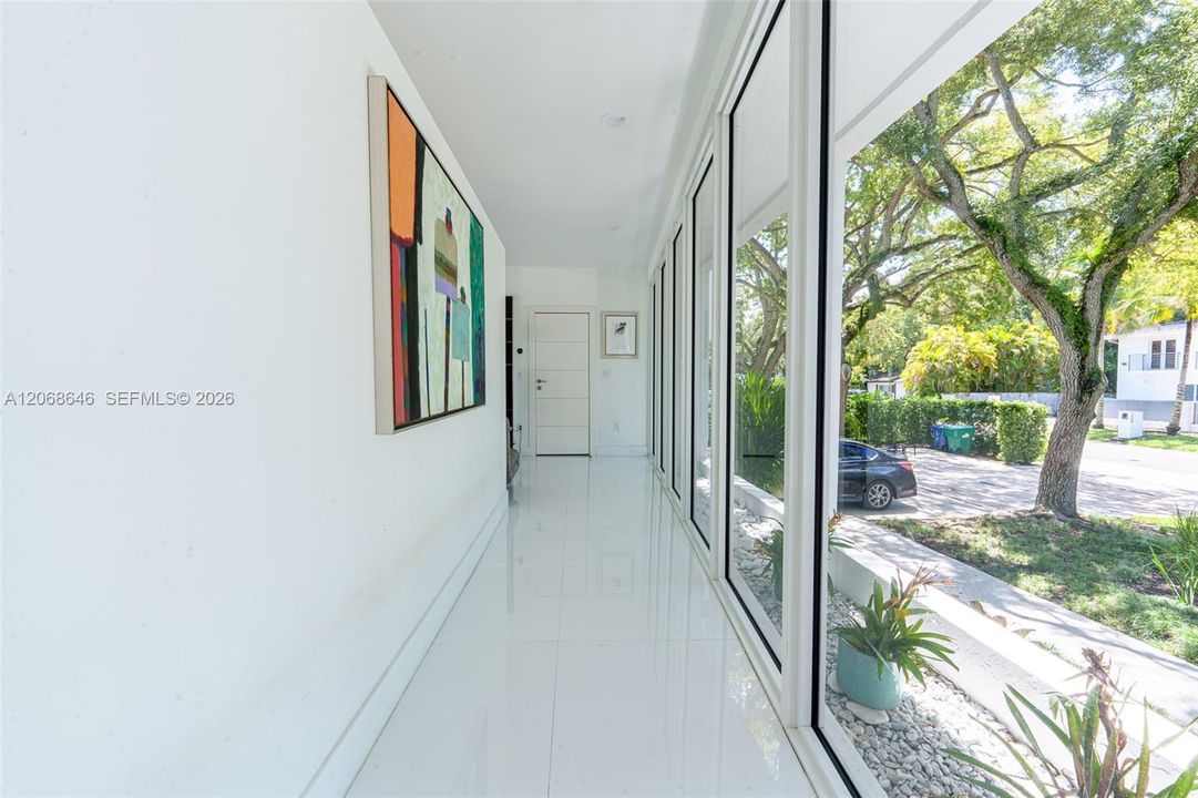 For Sale: $1,700,000 (3 beds, 3 baths, 2436 Square Feet)