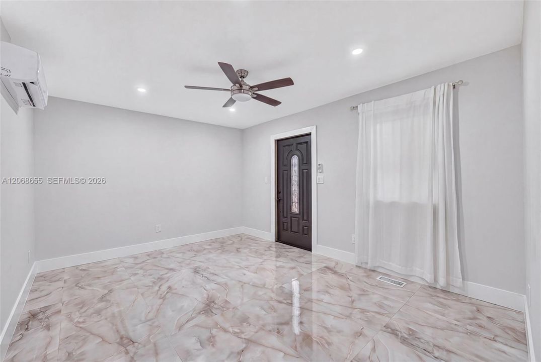 For Sale: $895,000 (5 beds, 3 baths, 2293 Square Feet)