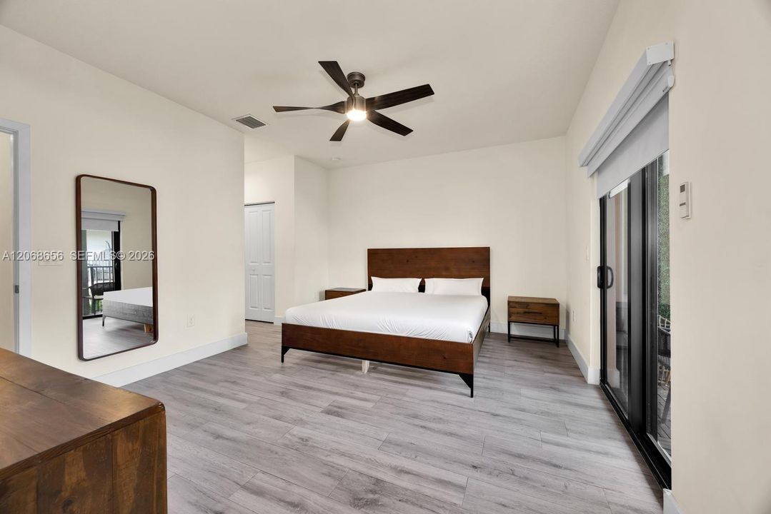 For Sale: $680,000 (3 beds, 2 baths, 1424 Square Feet)