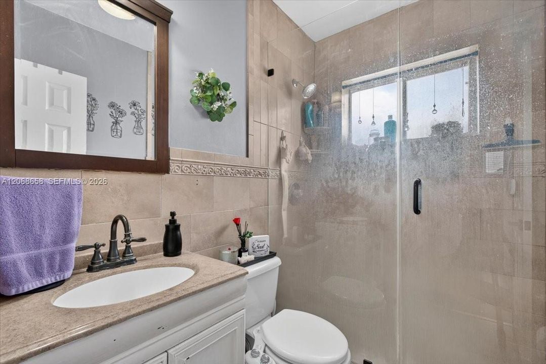 For Sale: $599,000 (3 beds, 2 baths, 1115 Square Feet)