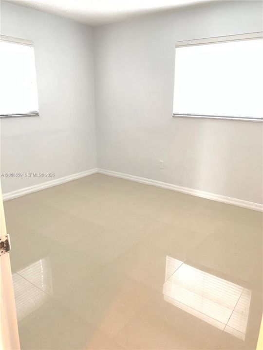 For Rent: $1,900 (2 beds, 2 baths, 856 Square Feet)