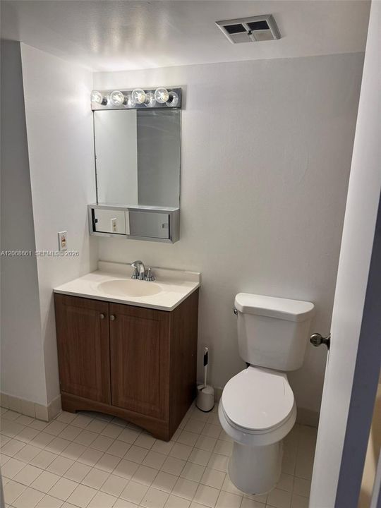 En Venta: $310,000 (2 camas, 2 baños, 1040 Pies cuadrados)