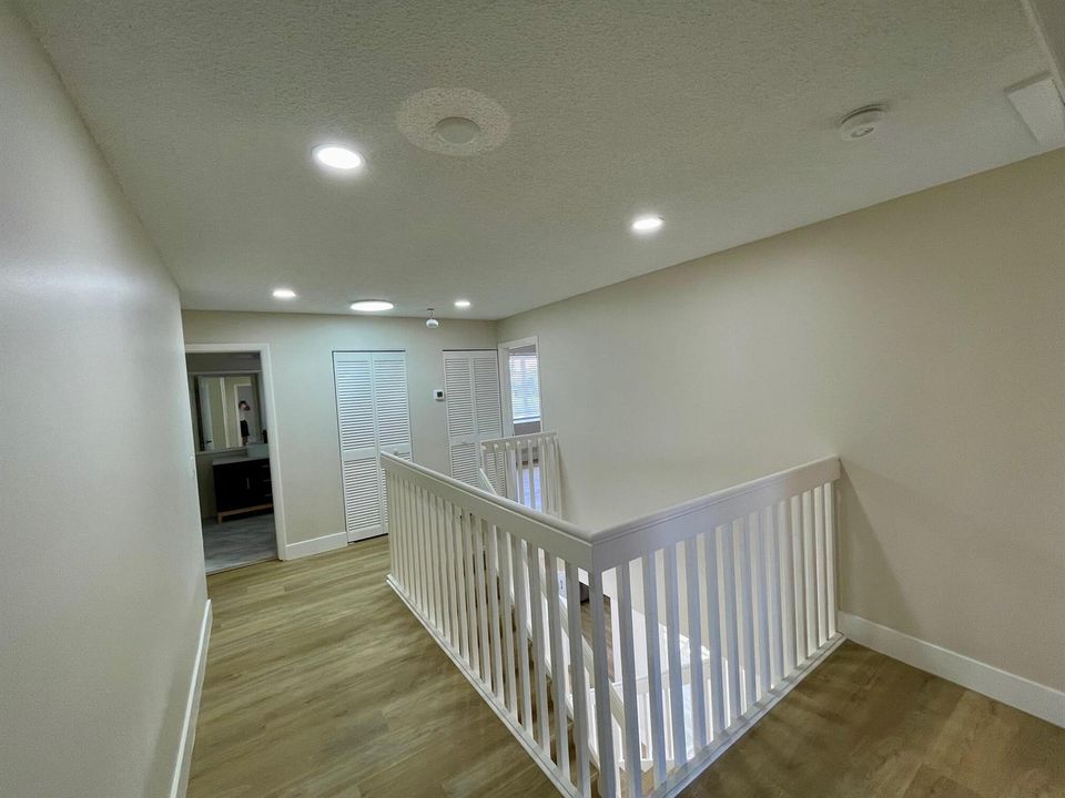 UpstairsIMG_7971