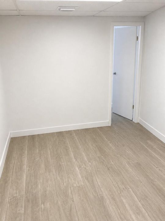 Suite 1 - Office 1 f
